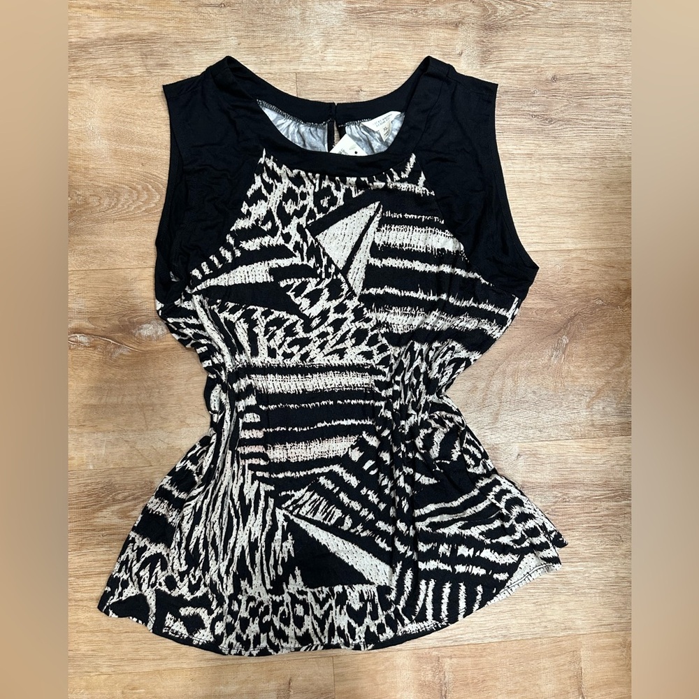 Lucky brand Black and White animal print geometric Patterned Women's Top